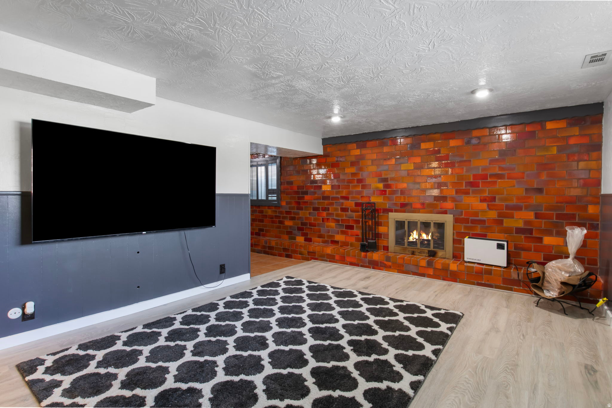 BLAKE HEIGHTS - Residential