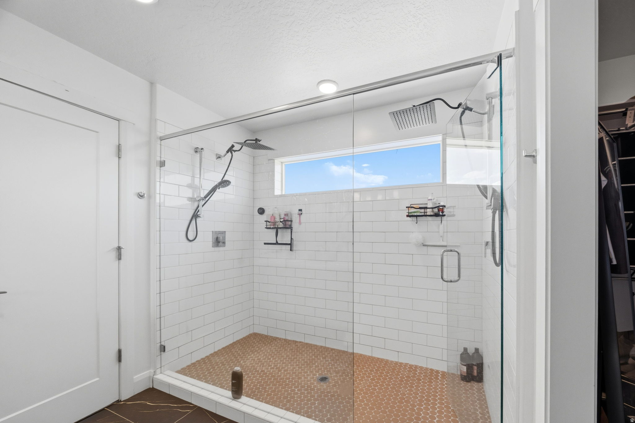 LEXINGTON GREENS AT OVERLAKE - Residential