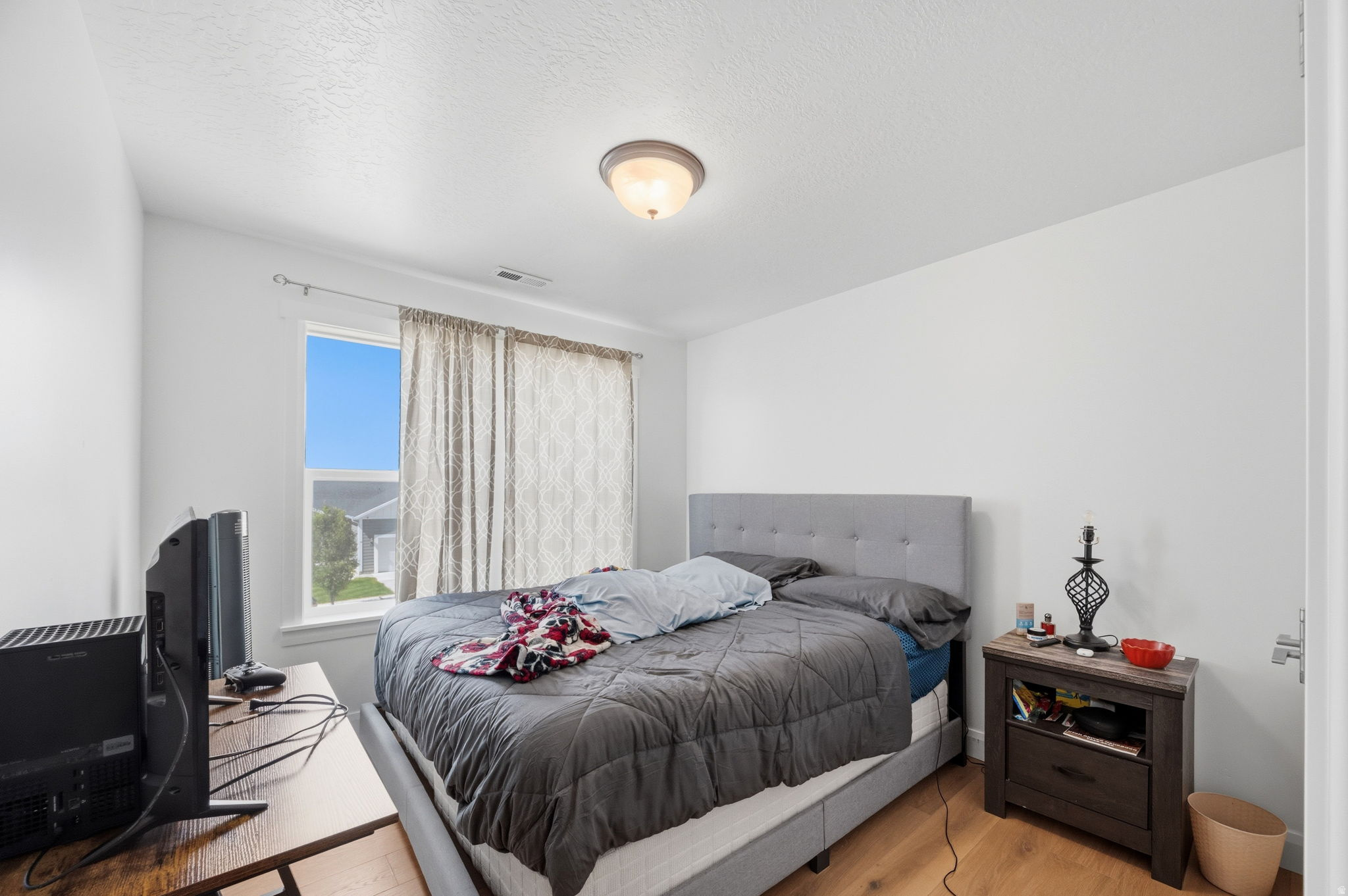 LEXINGTON GREENS AT OVERLAKE - Residential