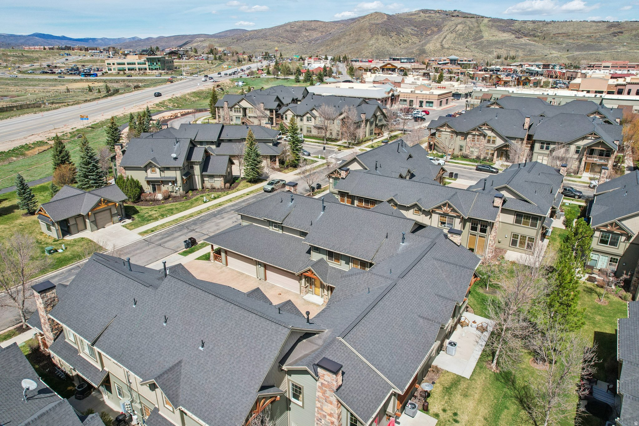 FOX POINTE@REDSTONE - Residential