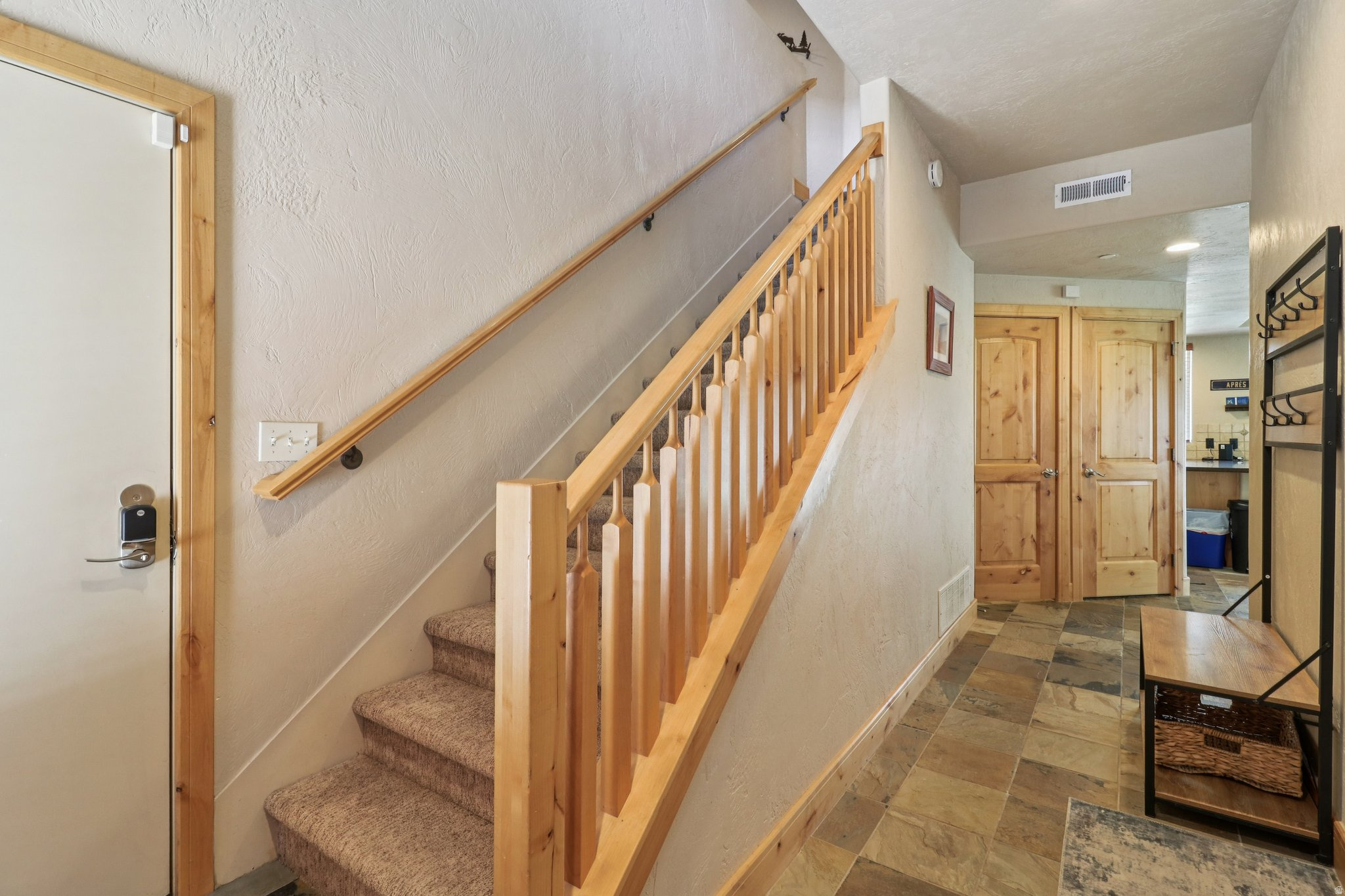 FOX POINTE@REDSTONE - Residential