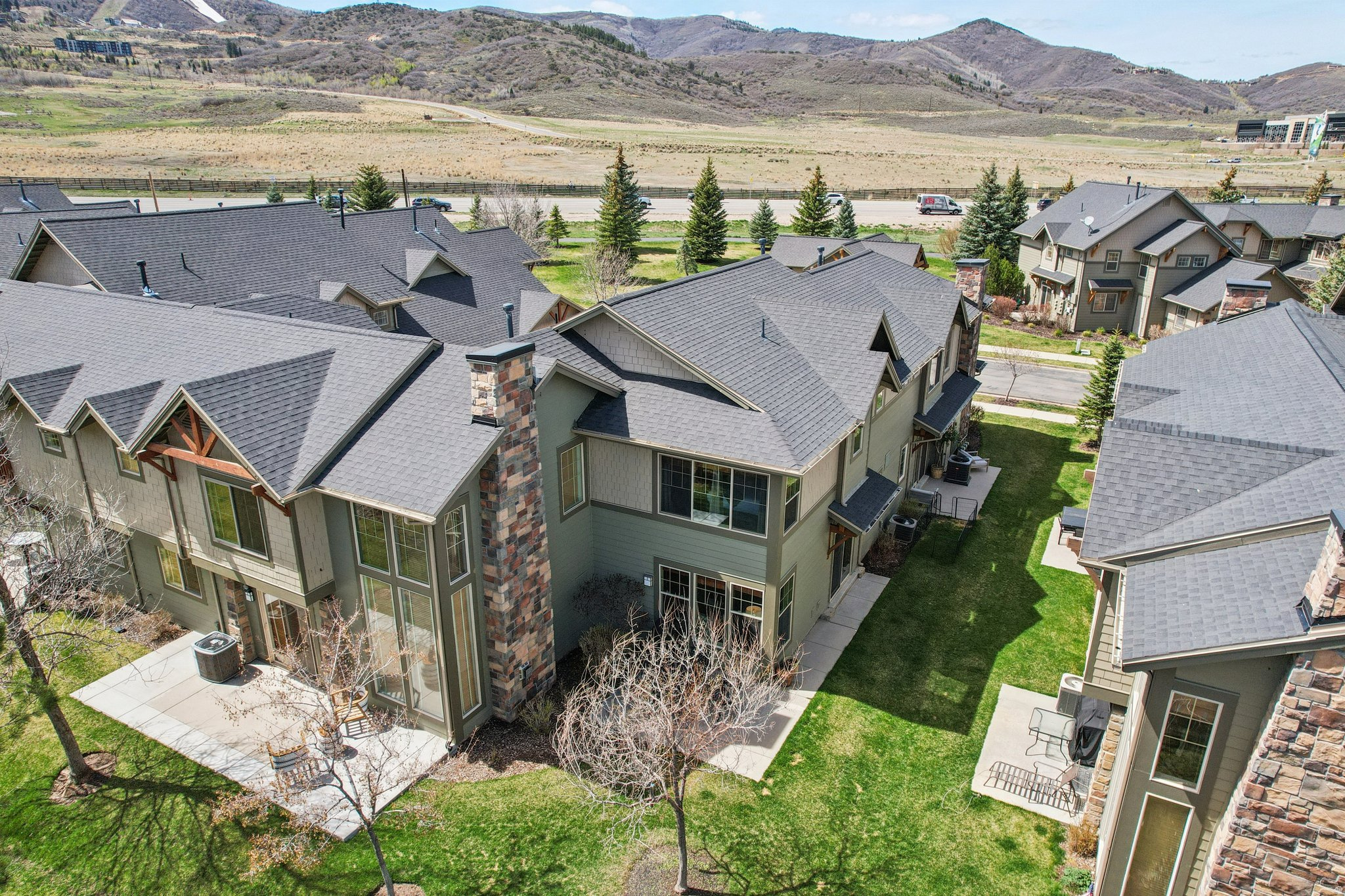 FOX POINTE@REDSTONE - Residential