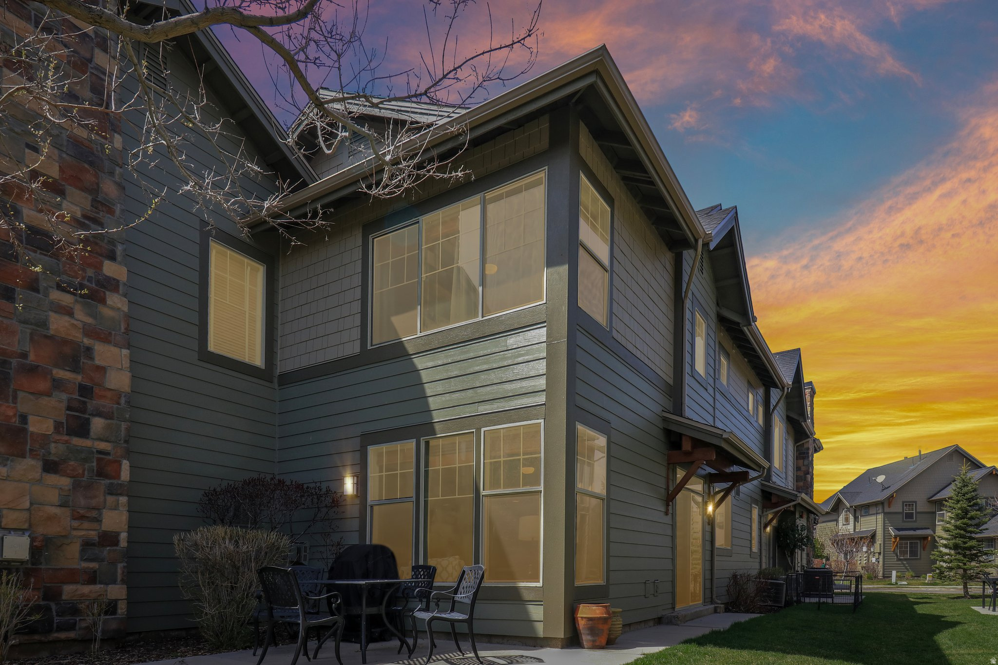 FOX POINTE@REDSTONE - Residential