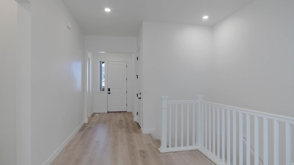 Photo of 903 W BLACK TAIL ST #222, Saratoga Springs, UT 84045 (MLS # 2149661)