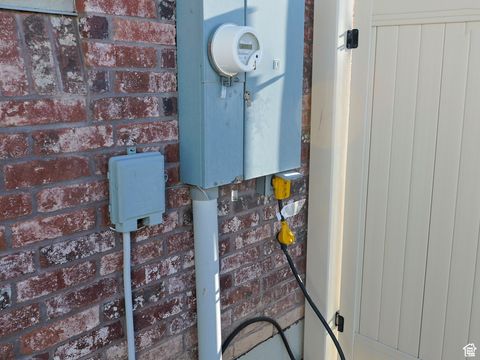 Tiny photo for 417 S 2025 W, Marriott Slaterville, UT 84404 (MLS # 2118947)