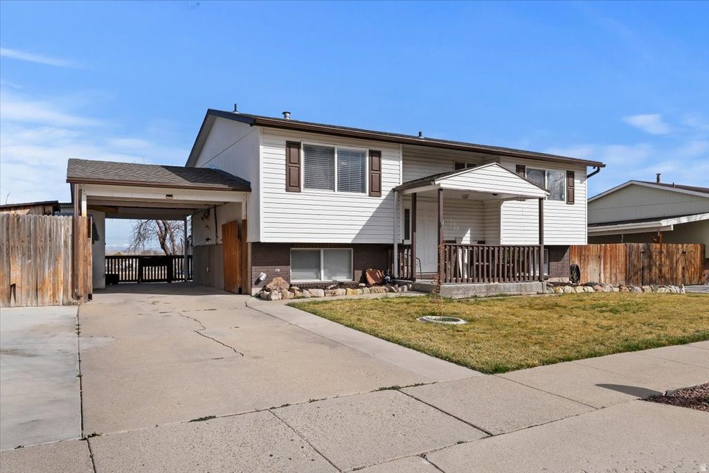 Photo of 7286 W GETTYSBURG DR, Magna, UT 84044 (MLS # 2140038)