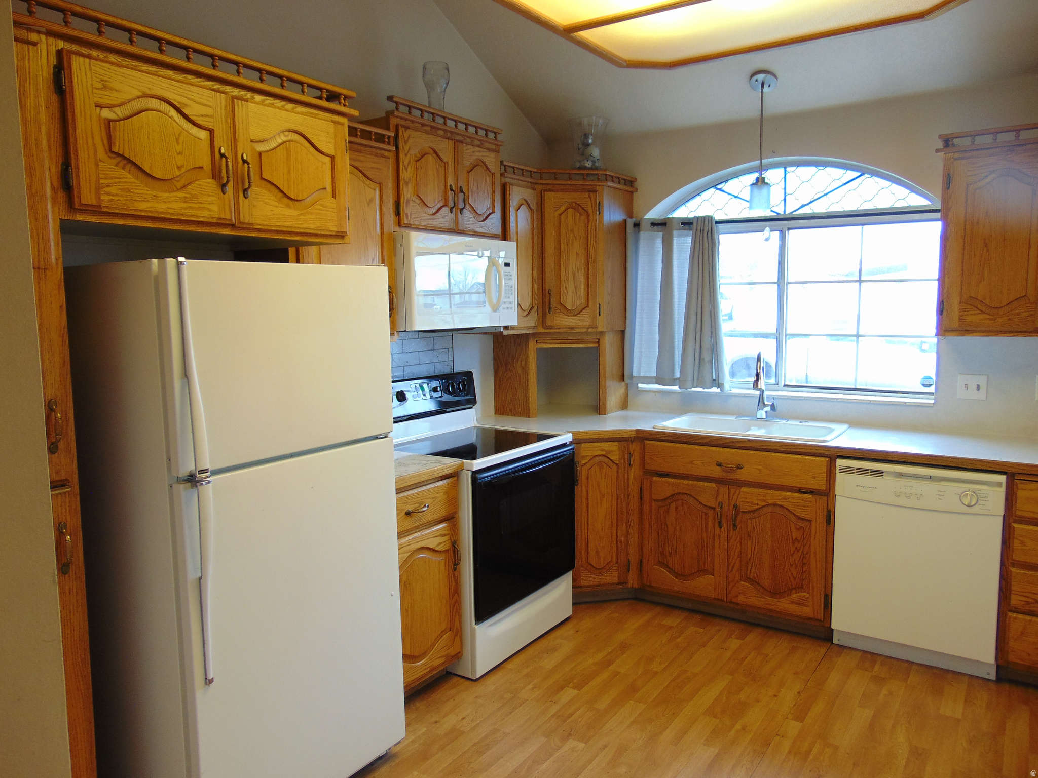 MOARK ESTATES - Residential