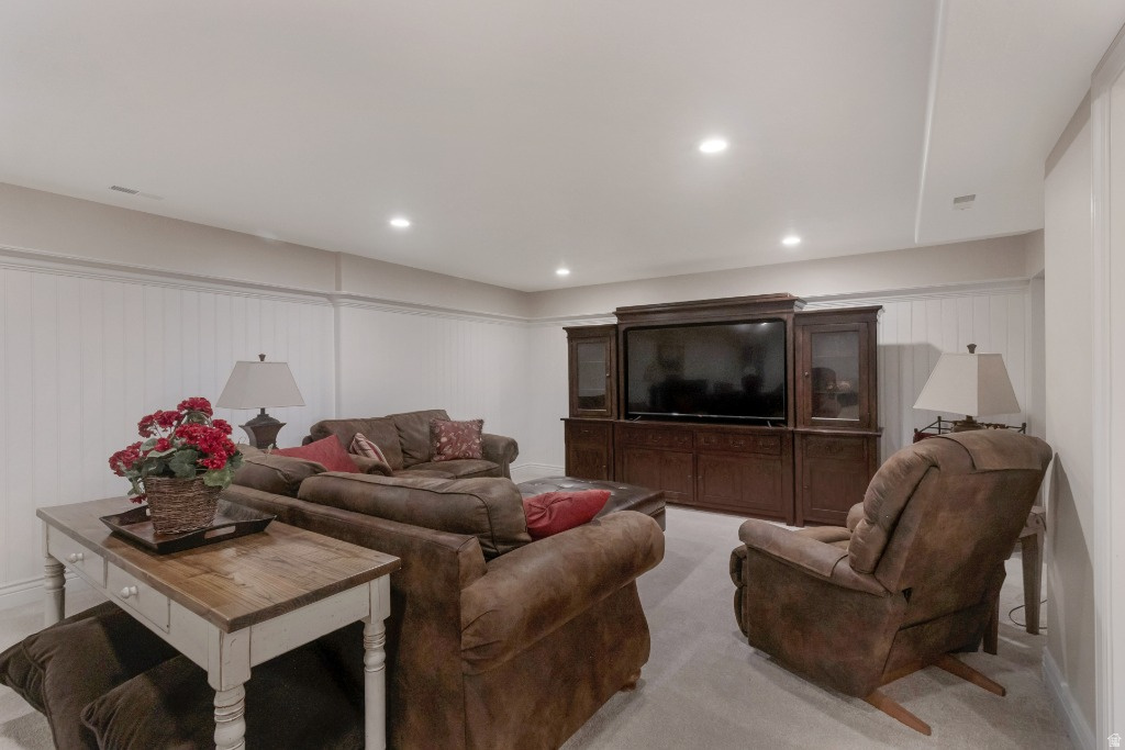 HIDDEN HOLLOW ESTATES - Residential