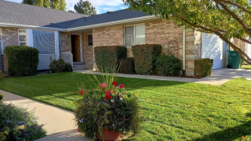 Photo of 134 W HIDDEN HOLLOW CIR, Orem, UT 84058 (MLS # 2124563)