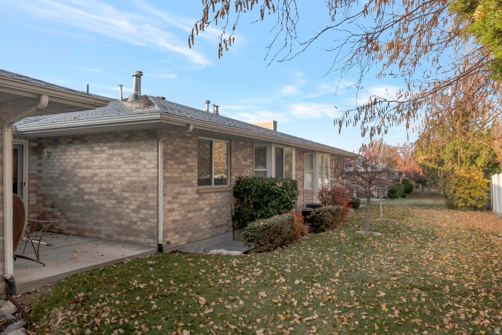 HIDDEN HOLLOW ESTATES - Residential