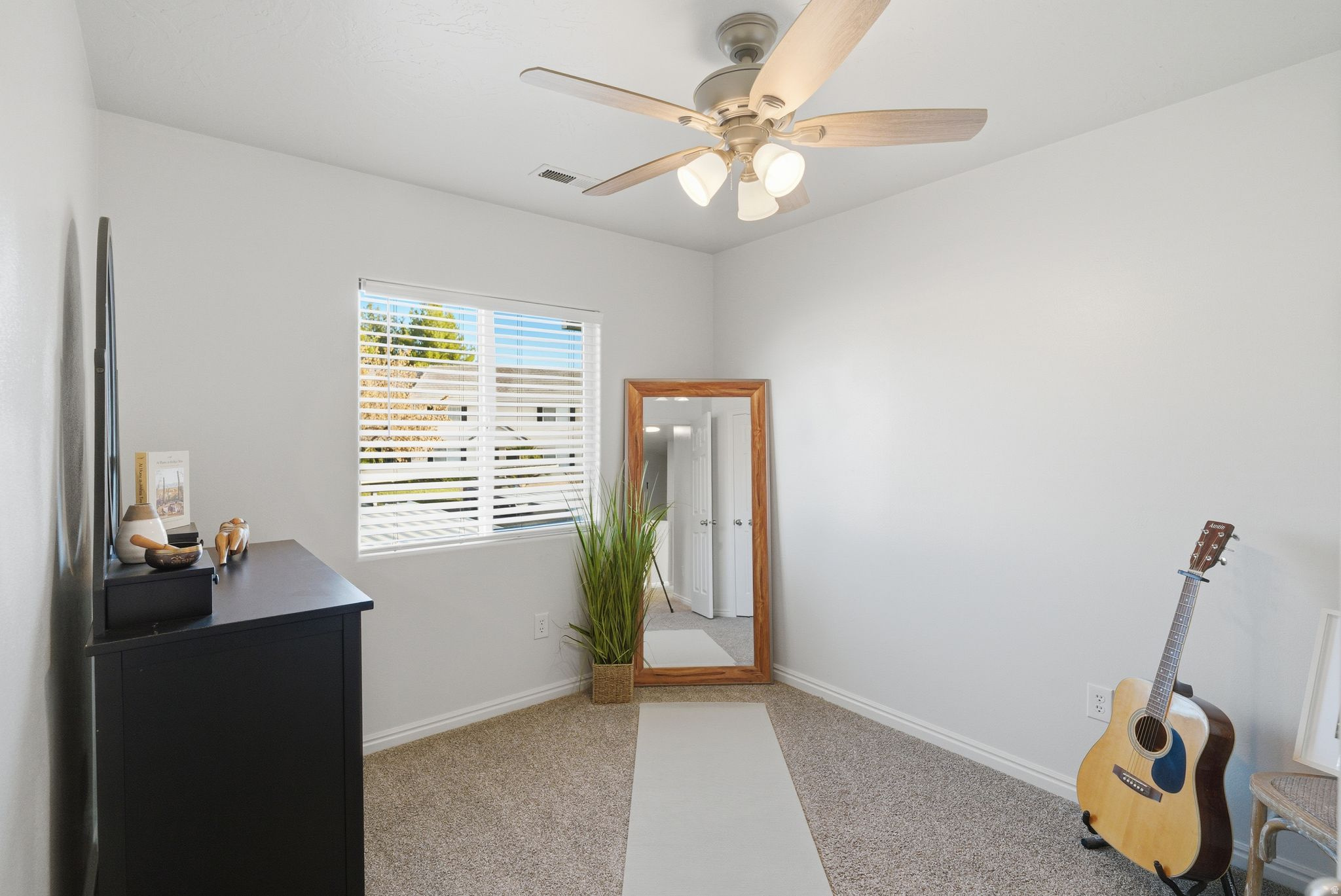 LEXINGTON HILLS TOWNHOMES - Residential