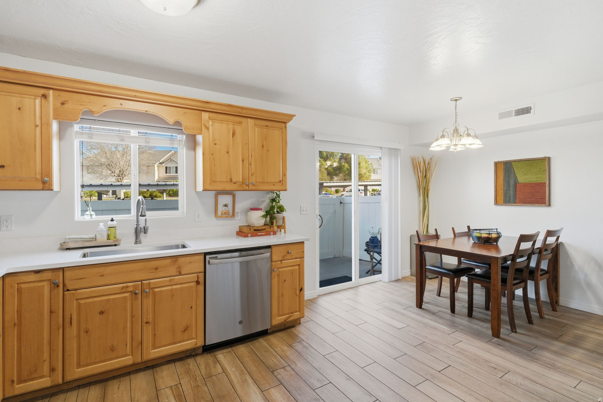 LEXINGTON HILLS TOWNHOMES - Residential