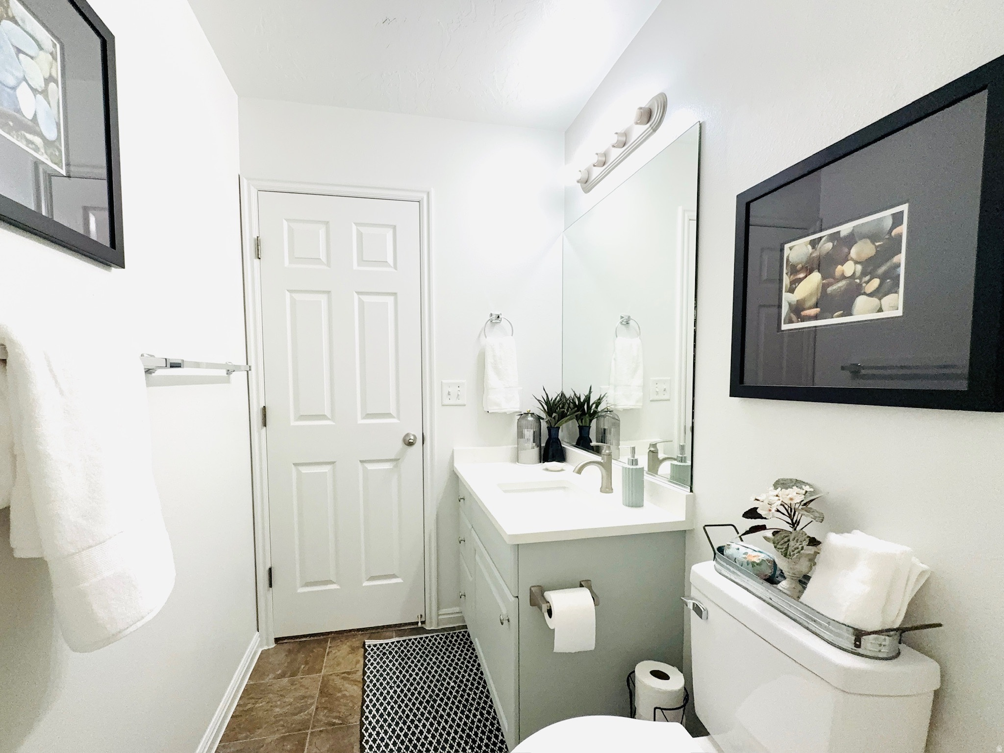 LEXINGTON HILLS TOWNHOMES - Residential