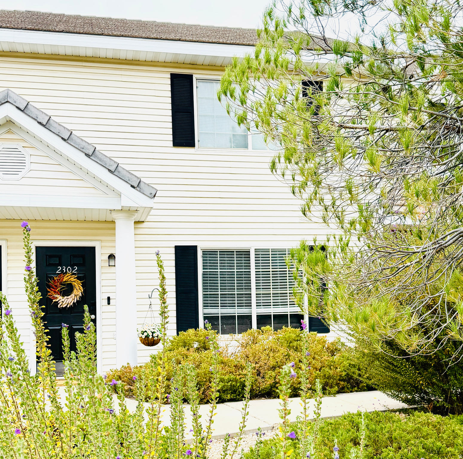 LEXINGTON HILLS TOWNHOMES - Residential