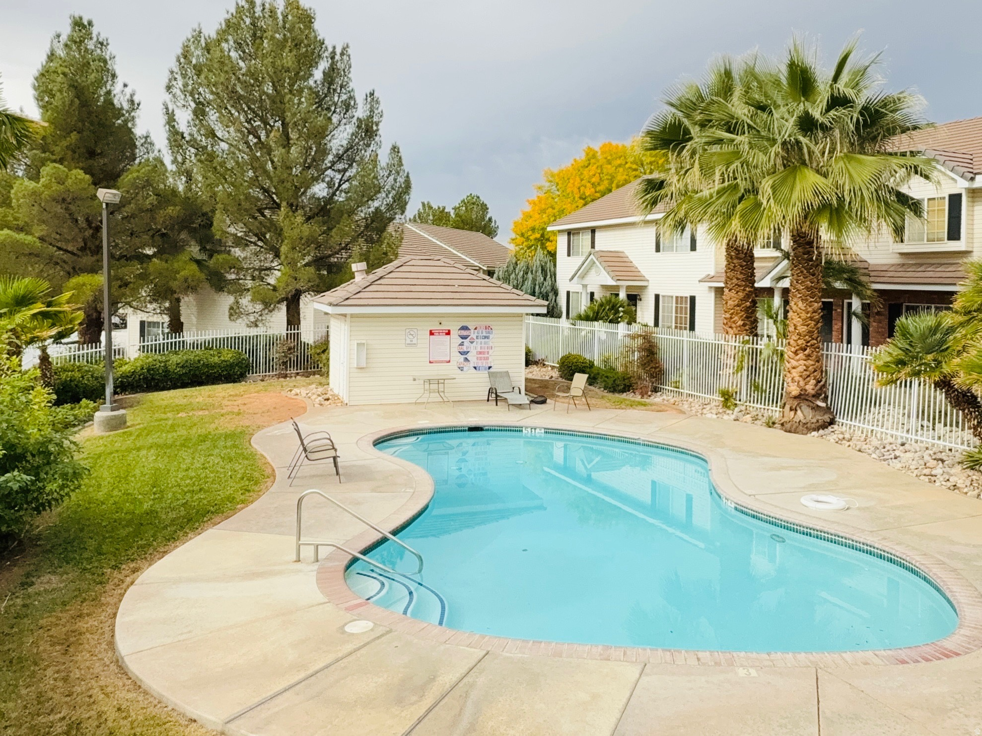 LEXINGTON HILLS TOWNHOMES - Residential