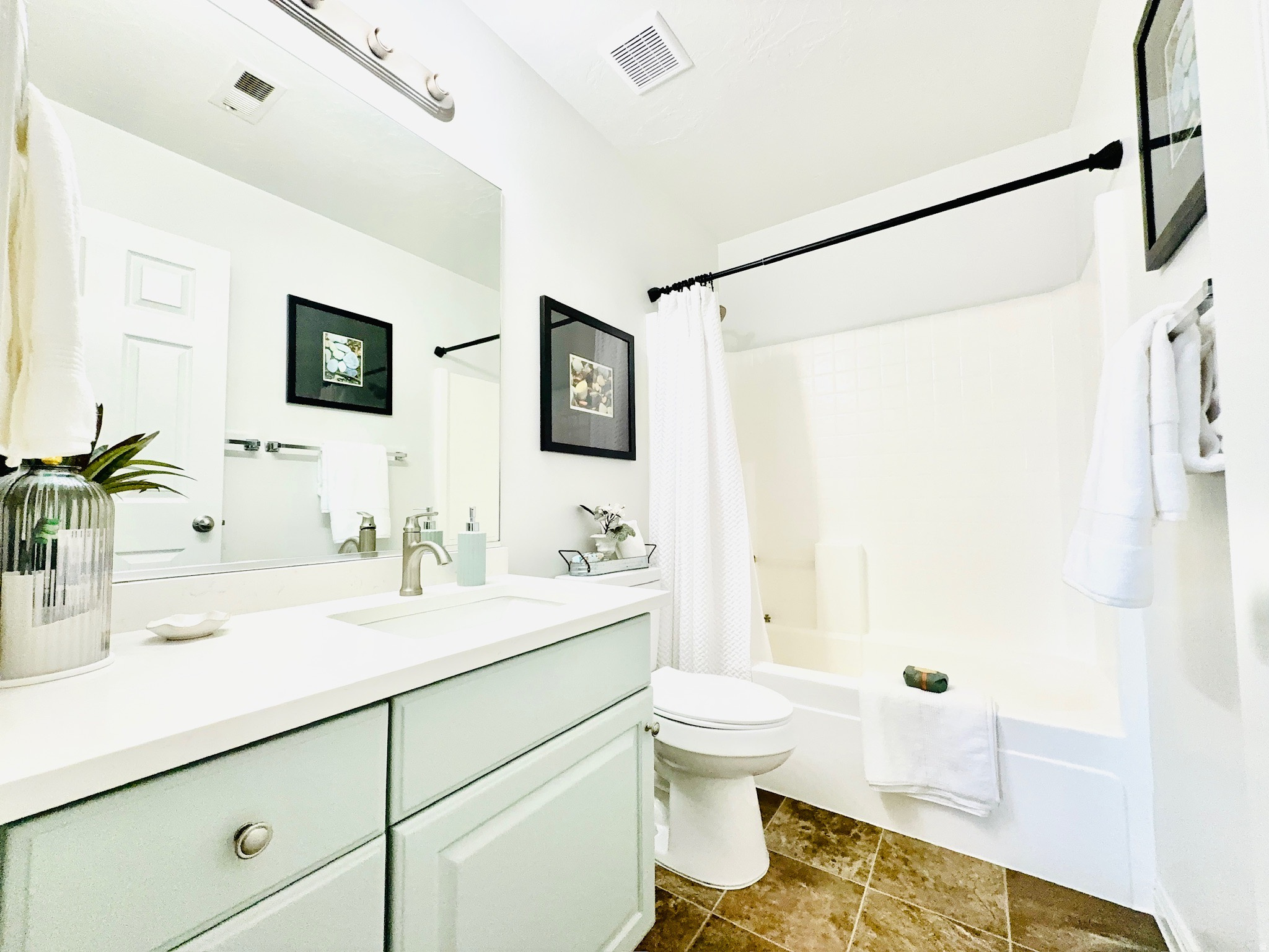 LEXINGTON HILLS TOWNHOMES - Residential