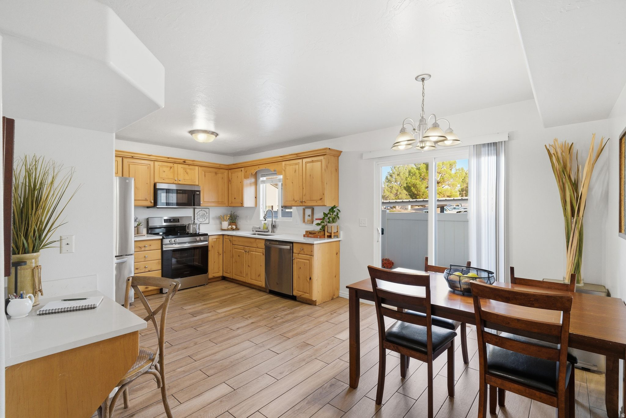 LEXINGTON HILLS TOWNHOMES - Residential