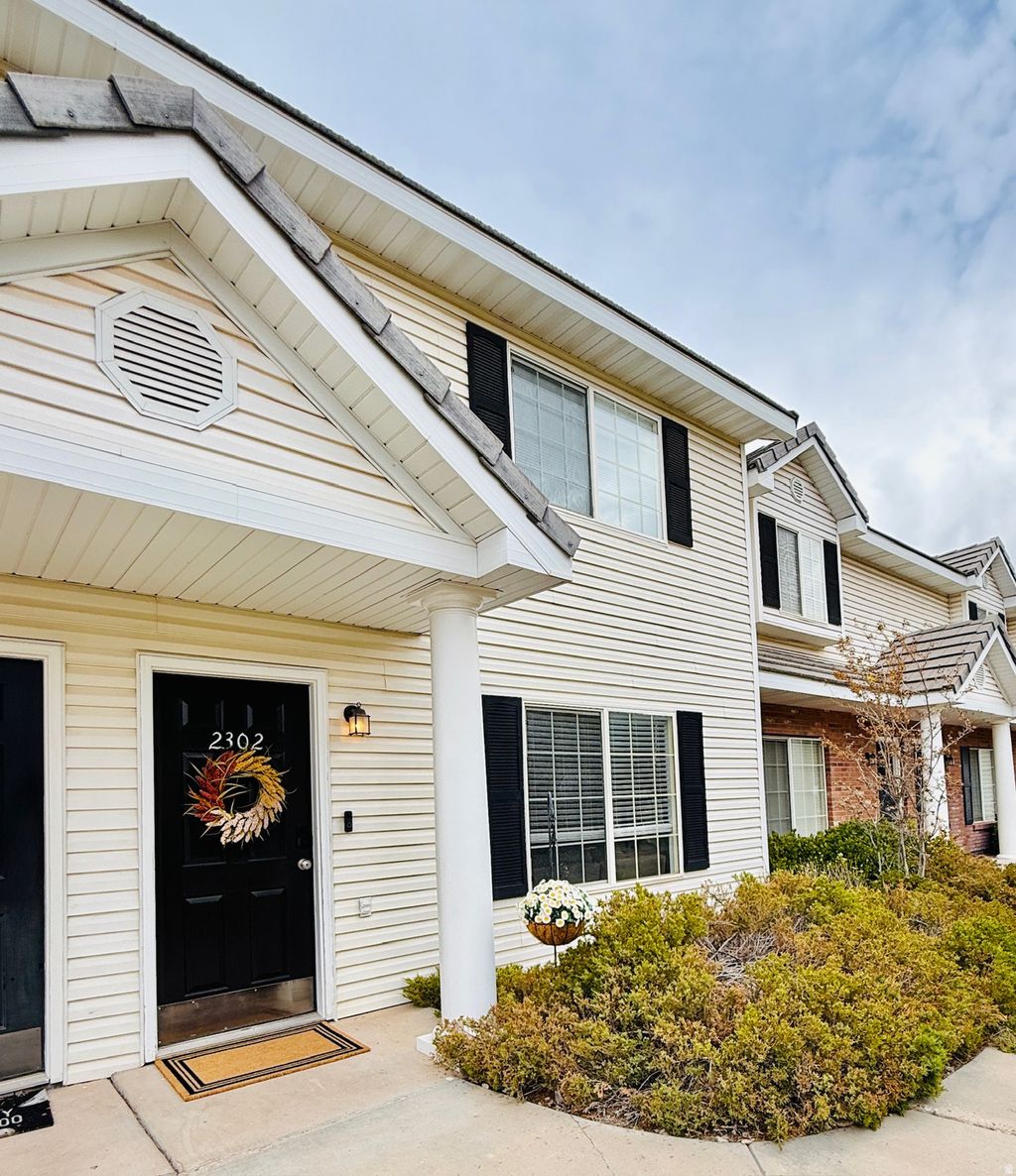 Photo of 1735 W 540 N #2302, Saint George, UT 84770 (MLS # 2123073)