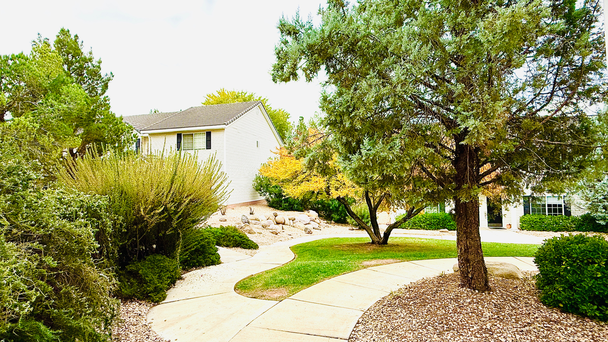 LEXINGTON HILLS TOWNHOMES - Residential