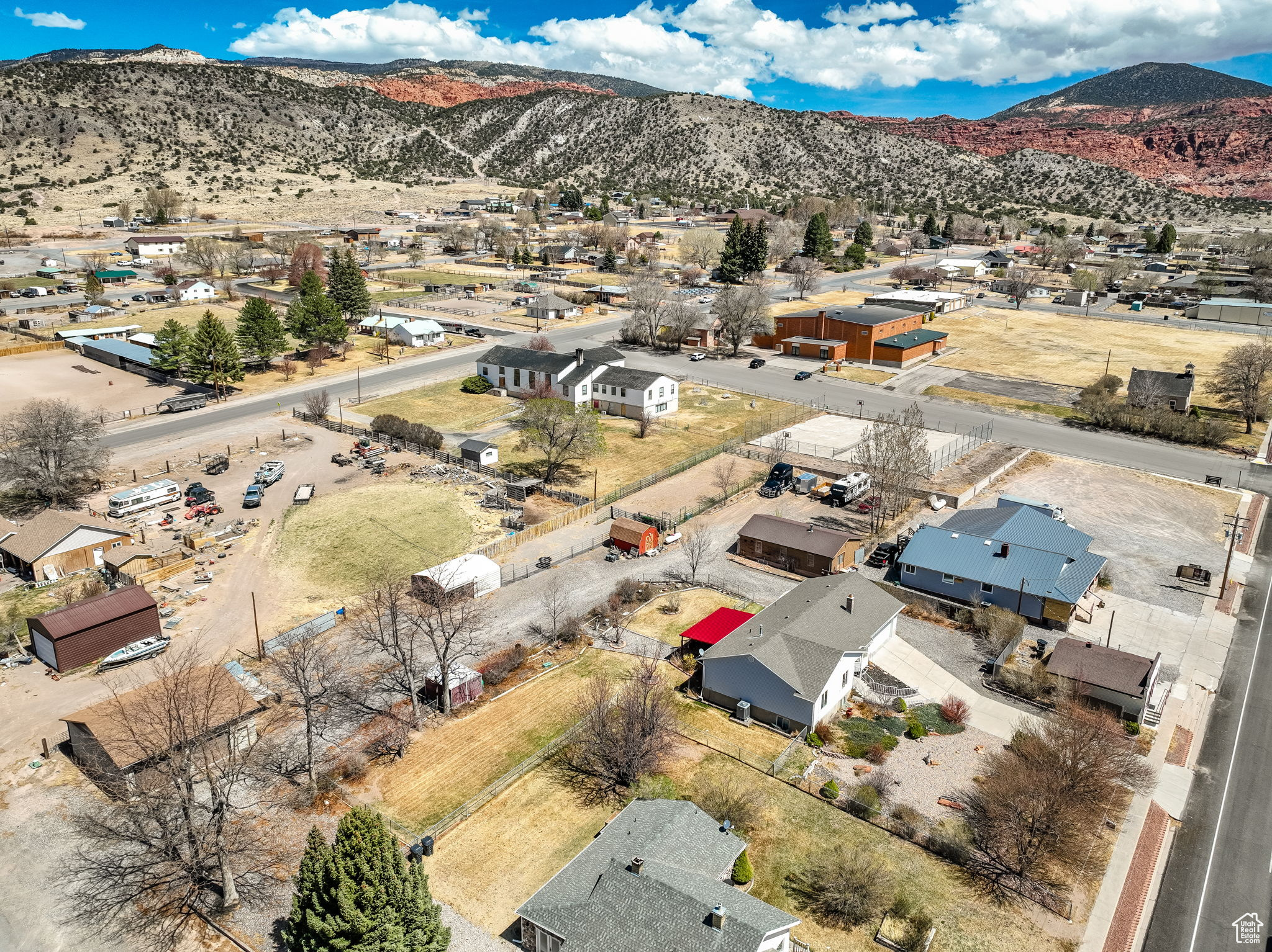 154 W Main St, Bicknell, Utah image 48