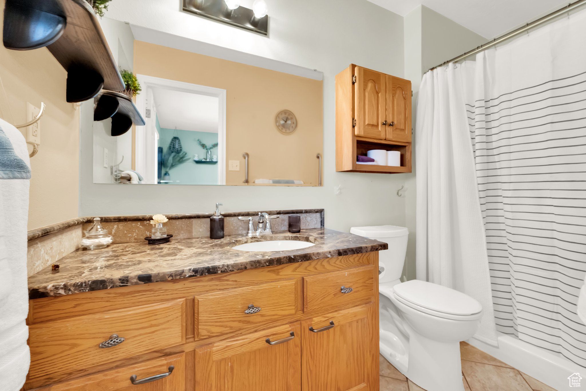 154 W Main St, Bicknell, Utah image 35