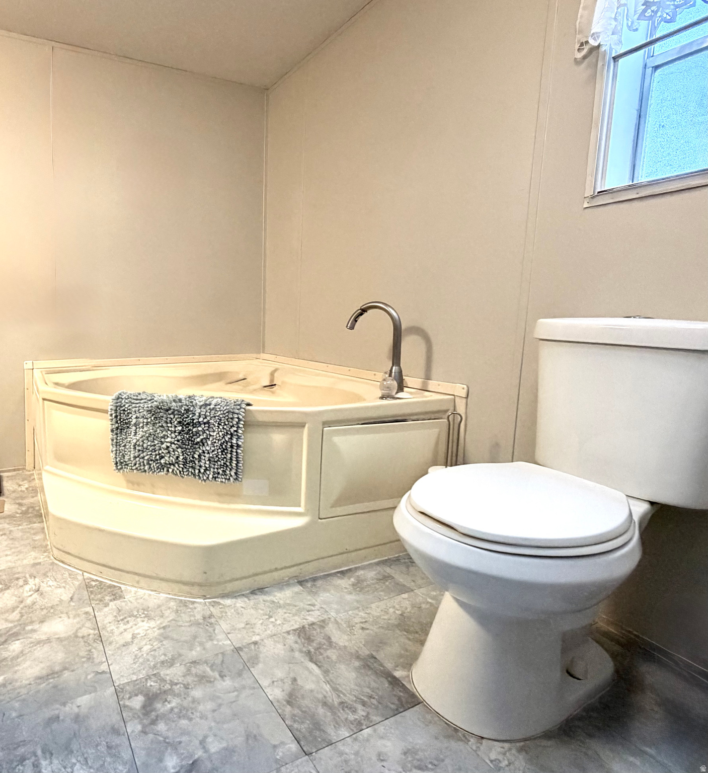 COTTONWOOD COVES - Residential