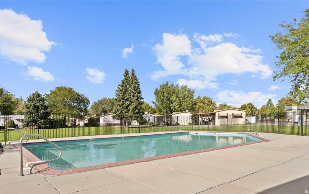 COTTONWOOD COVES - Residential