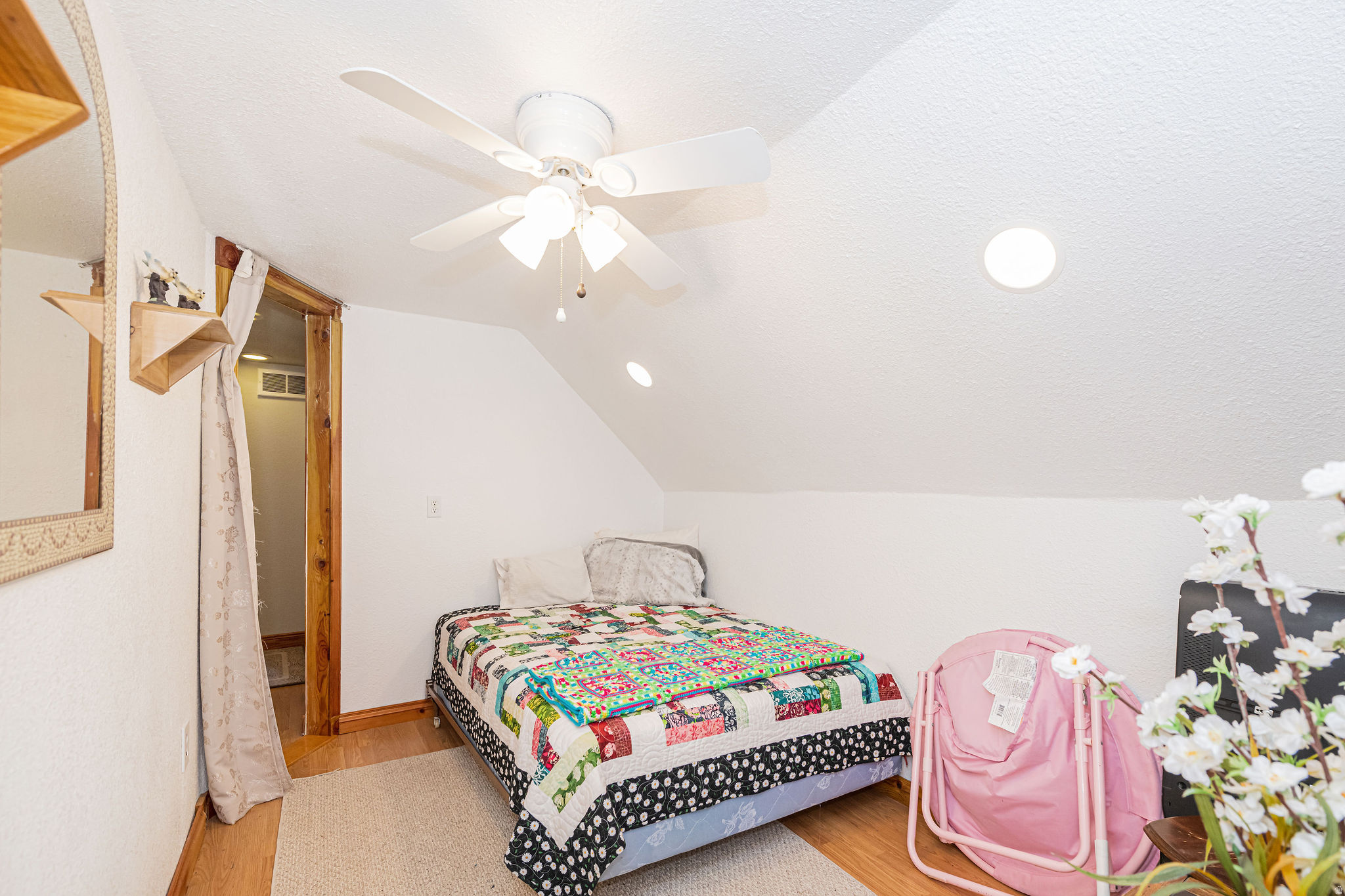 SKYLINE MOUNTAIN RES - Land