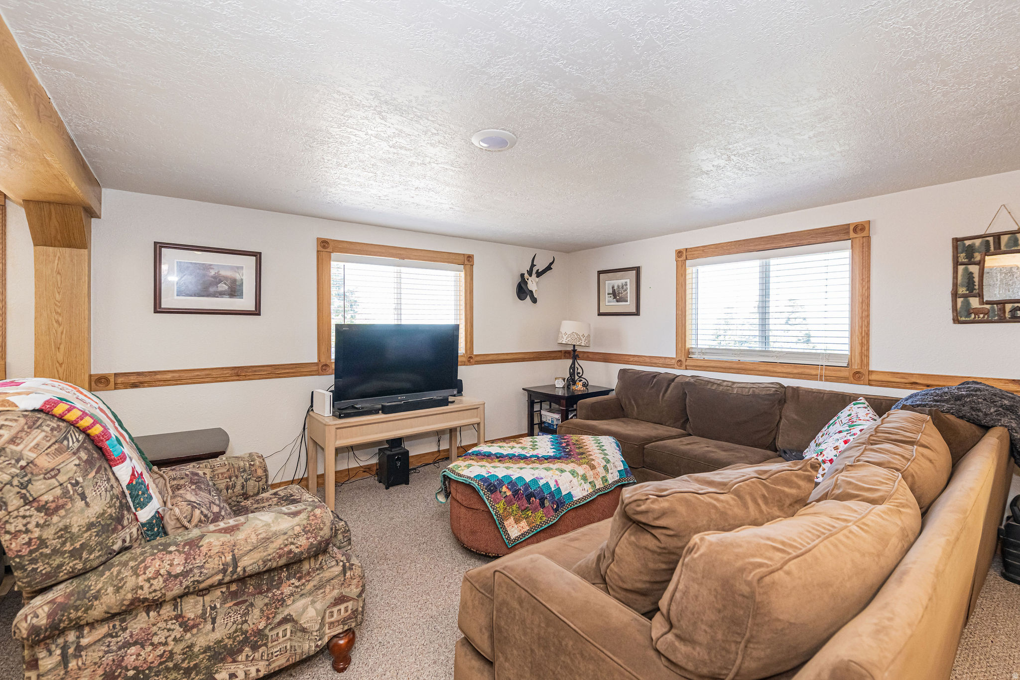 SKYLINE MOUNTAIN RES - Land