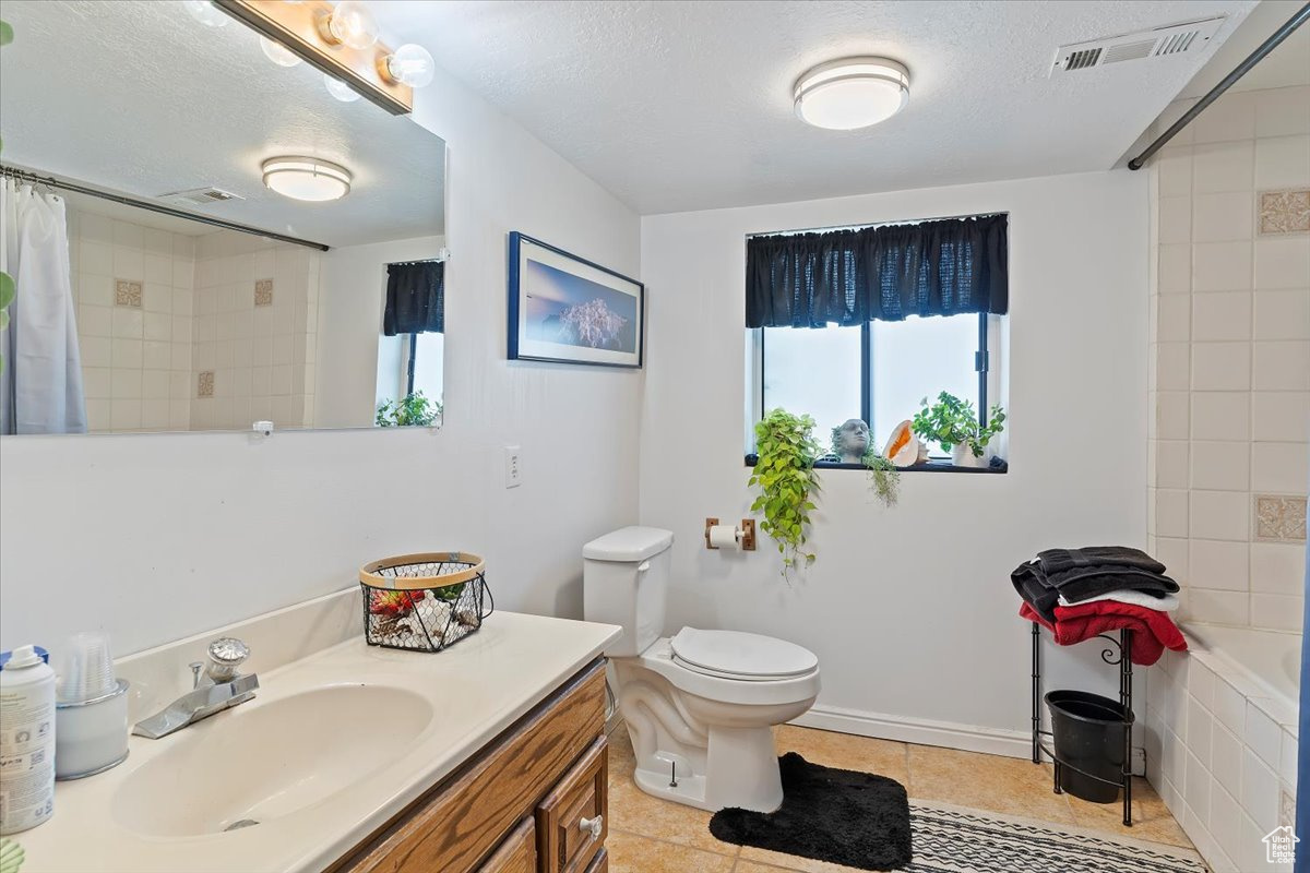 FLYING T STABLES - Residential