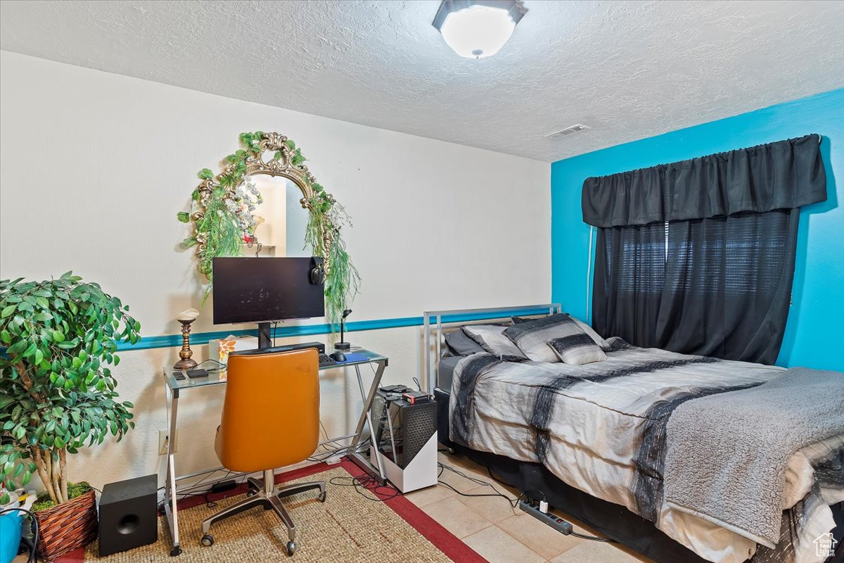 FLYING T STABLES - Residential