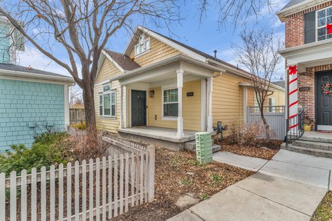 Photo of 11094 S TOPVIEW RD, South Jordan, UT 84009 (MLS # 2133462)