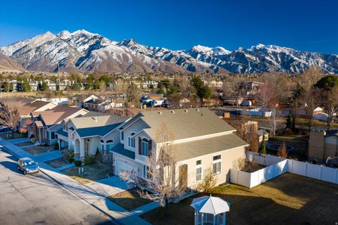 Tiny photo for 1952 E MEADOW DOWNS WAY, Cottonwood Heights, UT 84121 (MLS # 2136733)