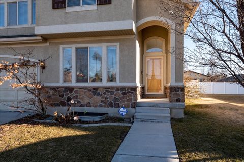 Tiny photo for 1952 E MEADOW DOWNS WAY, Cottonwood Heights, UT 84121 (MLS # 2136733)