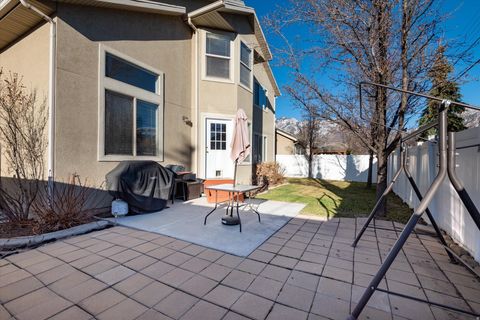 Tiny photo for 1952 E MEADOW DOWNS WAY, Cottonwood Heights, UT 84121 (MLS # 2136733)