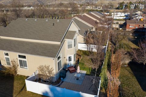 Tiny photo for 1952 E MEADOW DOWNS WAY, Cottonwood Heights, UT 84121 (MLS # 2136733)