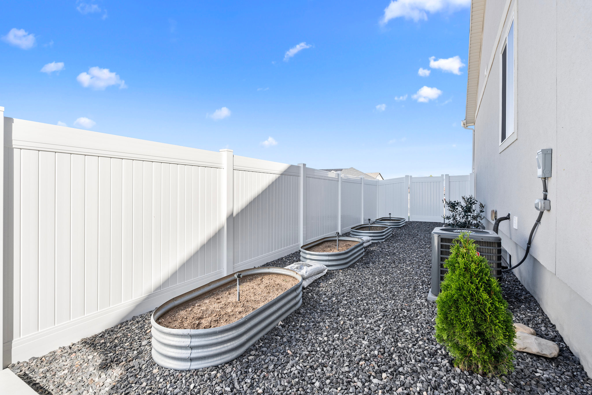 SALEM PARK - Residential