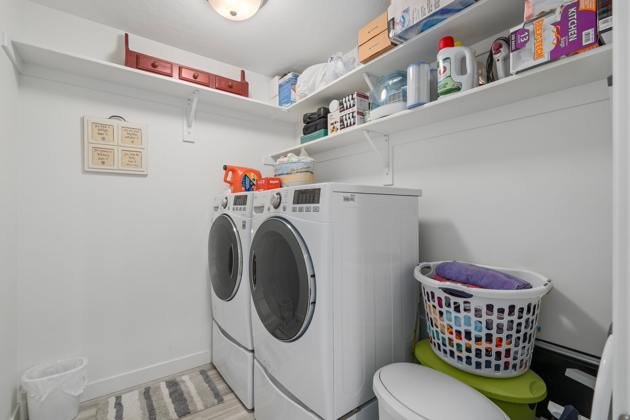 SALEM PARK - Residential