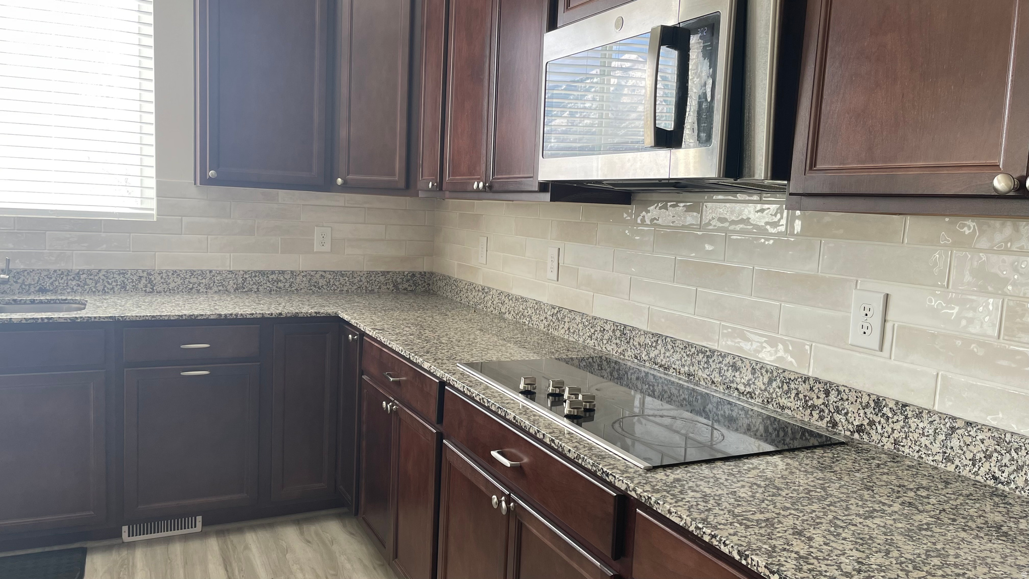 SALEM PARK - Residential