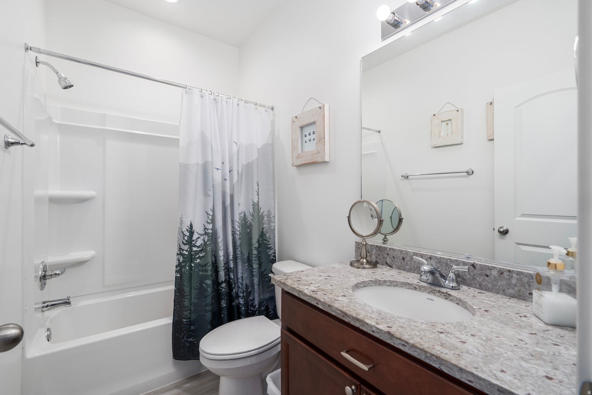 SALEM PARK - Residential