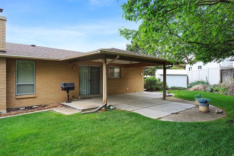 Tiny photo for 3082 N 425 E, North Ogden, UT 84414 (MLS # 2154783)