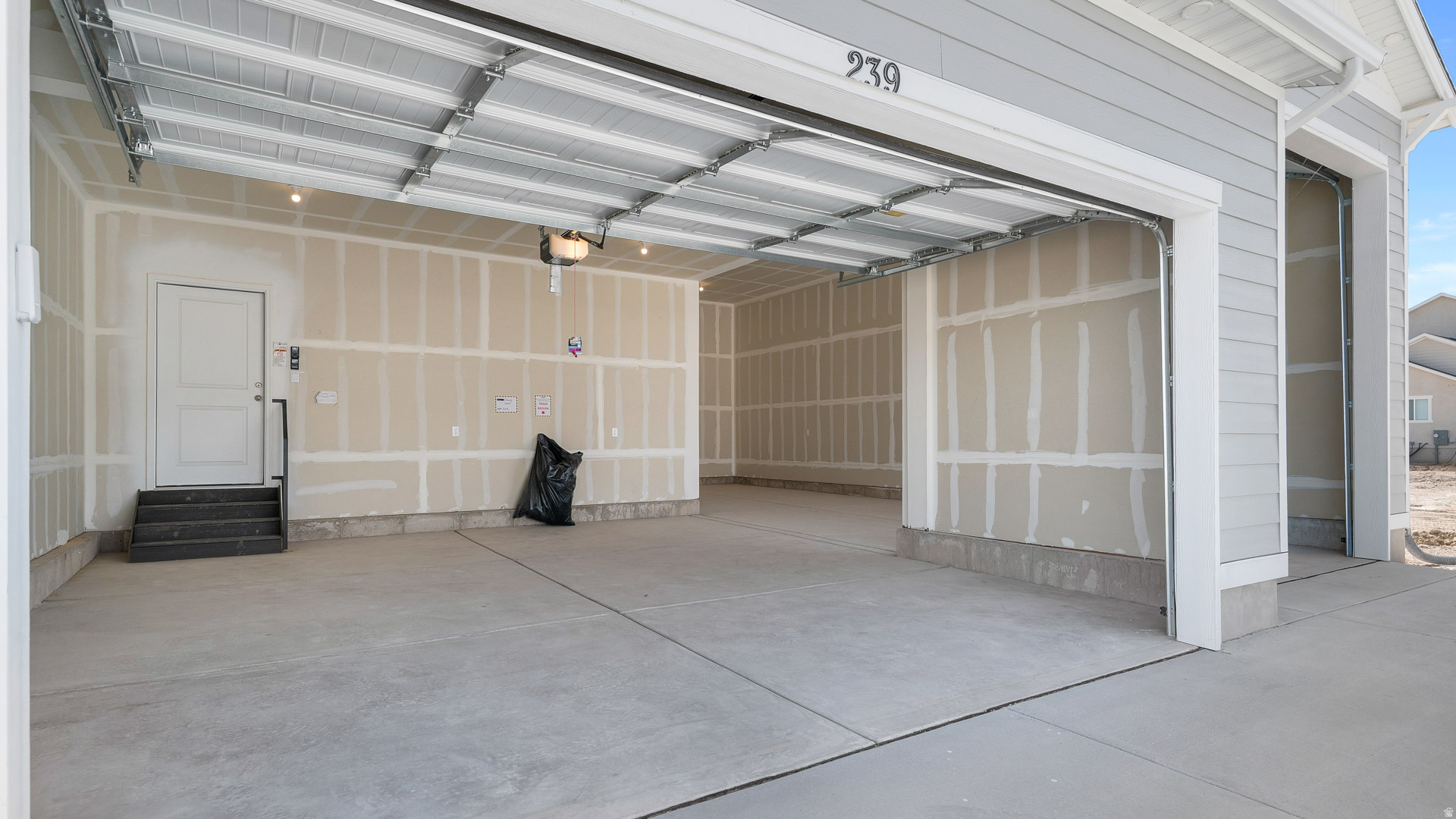 RILEY PARK ESTATES SUBDIVISION - Residential