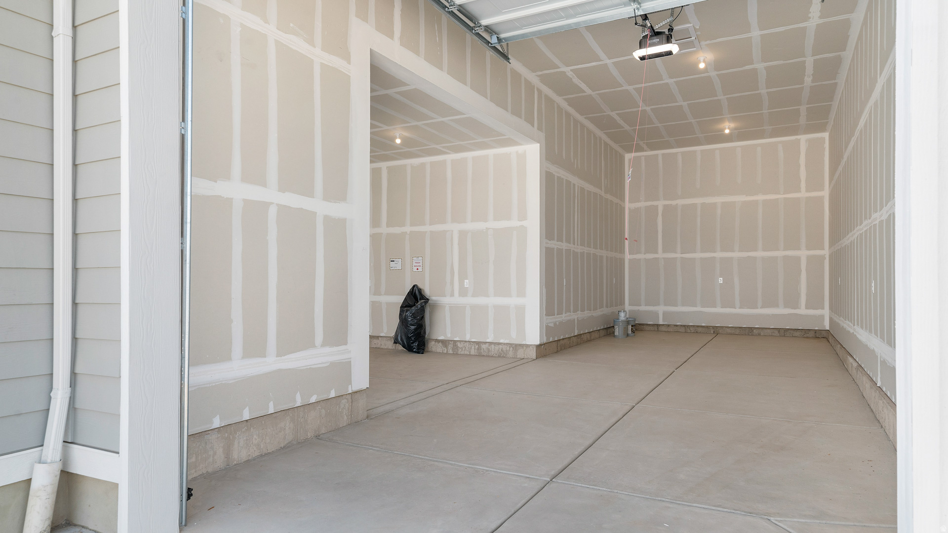 RILEY PARK ESTATES SUBDIVISION - Residential