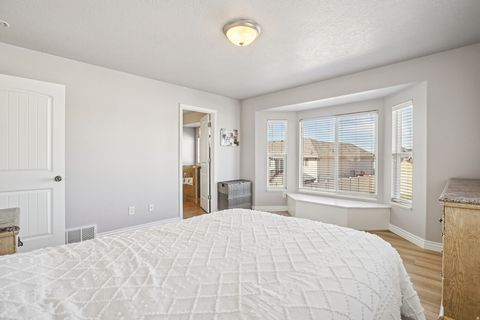 Tiny photo for 4317 S 3350 W, West Haven, UT 84401 (MLS # 2140434)