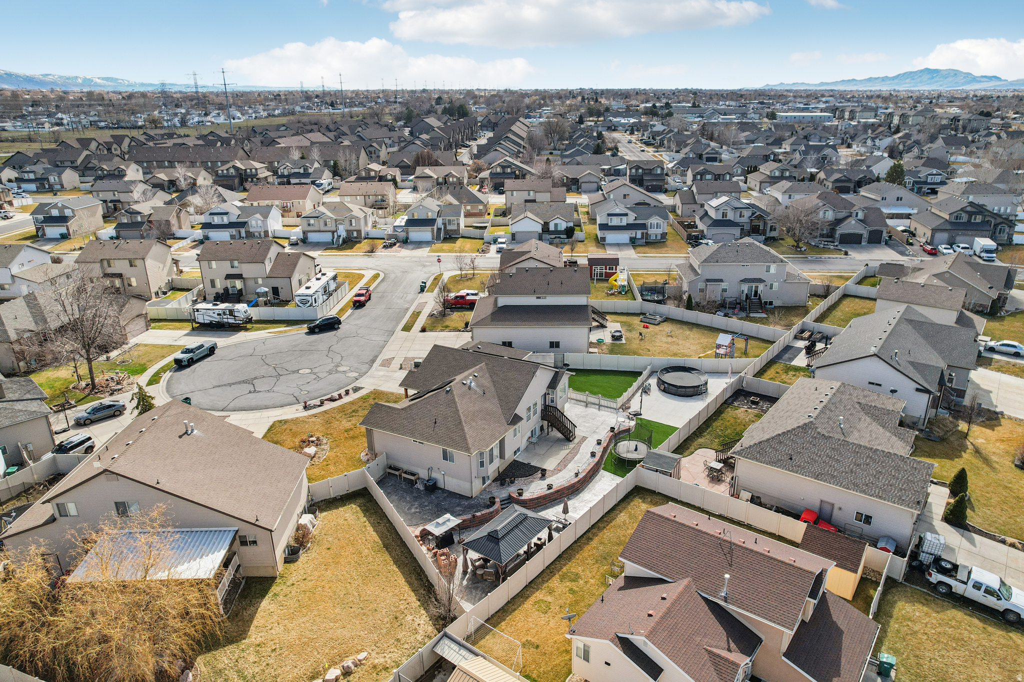 CANTERBURY CROSSING - Residential