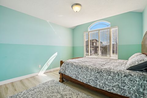 Tiny photo for 4317 S 3350 W, West Haven, UT 84401 (MLS # 2140434)