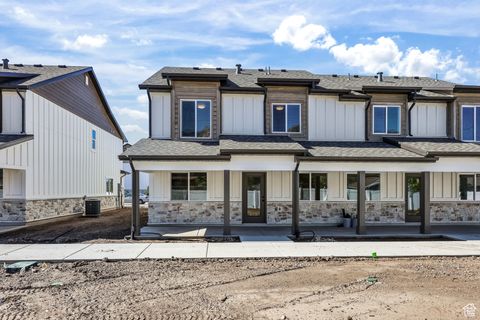 Tiny photo for 370 N LIBERTY COVE DR, Ogden, UT 84404 (MLS # 2119612)