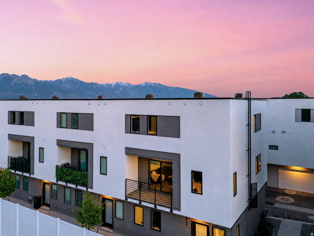 Photo of 1590 S 900 W #105, Salt Lake City, UT 84104 (MLS # 2166894)