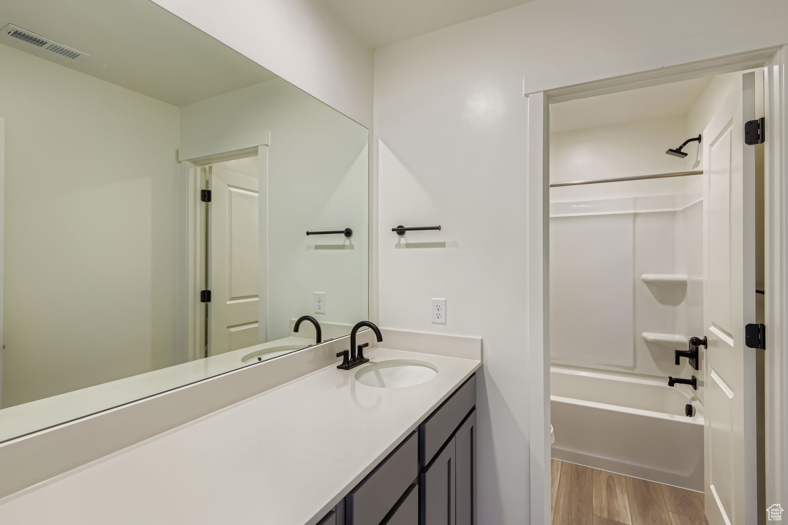 RESERVES AT PINNACLES AT EAGLE MOUNTAIN - Residential