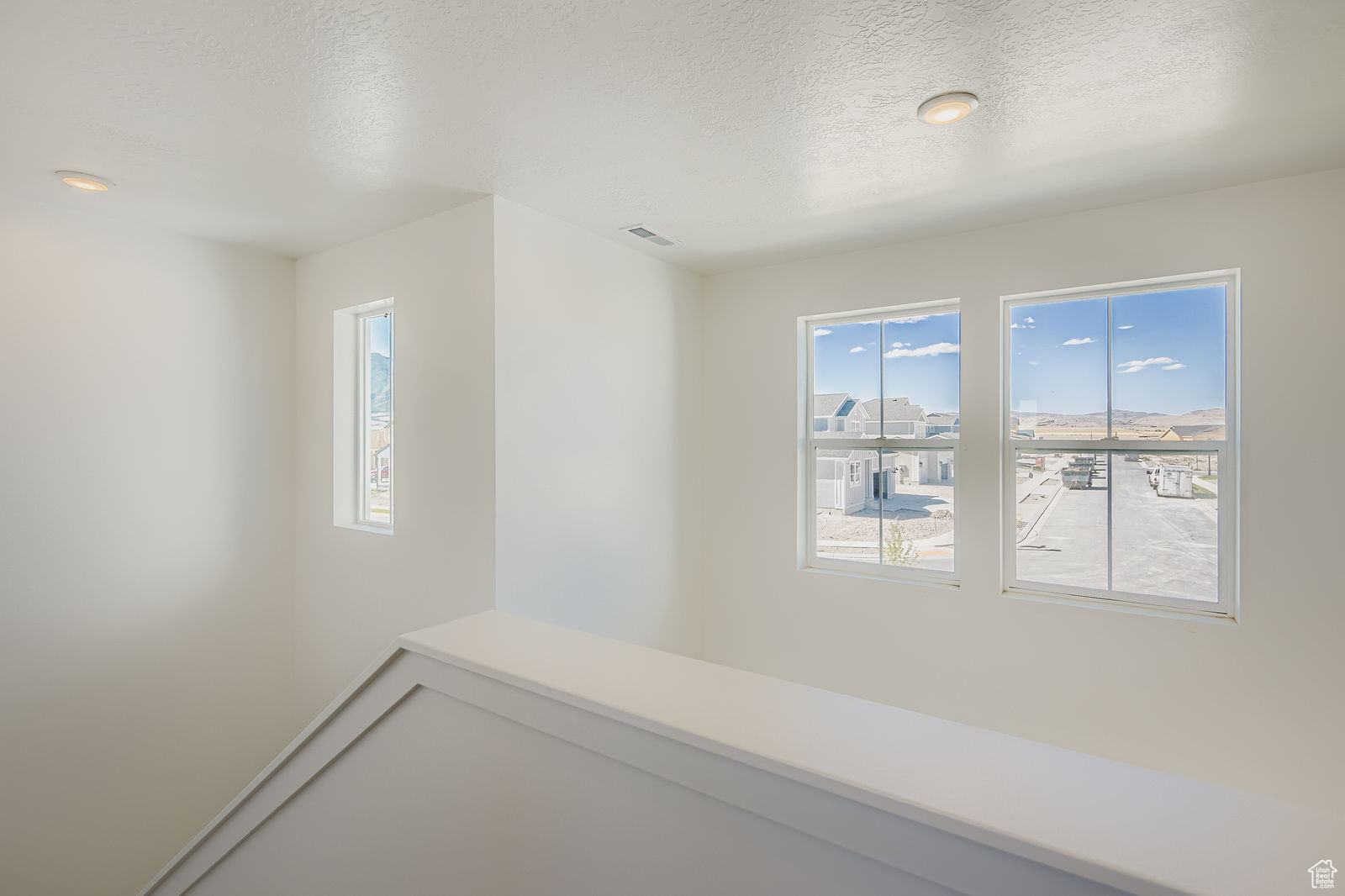 RESERVES AT PINNACLES AT EAGLE MOUNTAIN - Residential